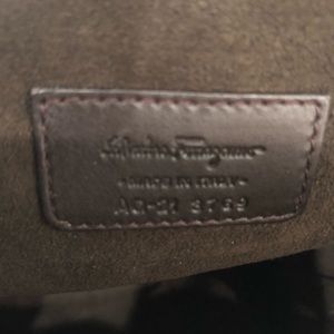 Salvatore Ferragamo Bags - Salvatore Ferragamo Leather Bag Salvatore Ferragamo Bags - Salvatore Ferragamo Leather Bag
